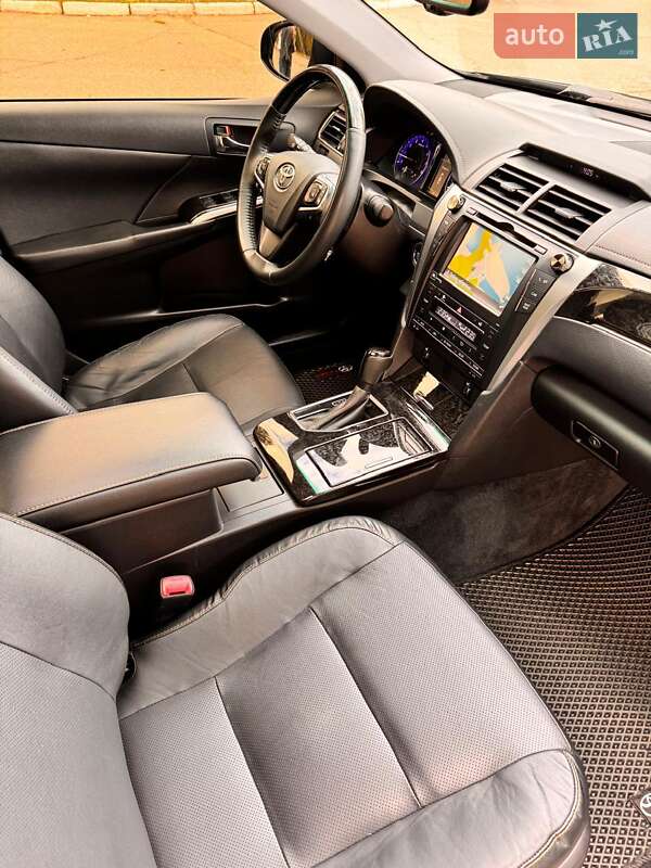 Седан Toyota Camry 2016 в Днепре фото 14 Седан Toyota Camry 2016 в Днепре