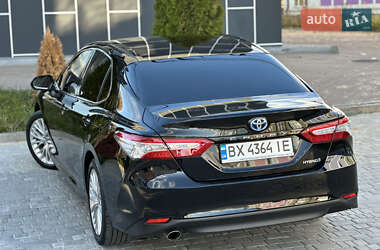 Седан Toyota Camry 2020 в 