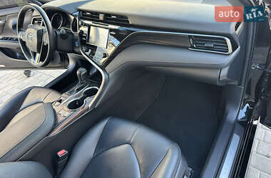Седан Toyota Camry 2020 в 