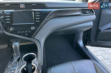 Седан Toyota Camry 2020 в 