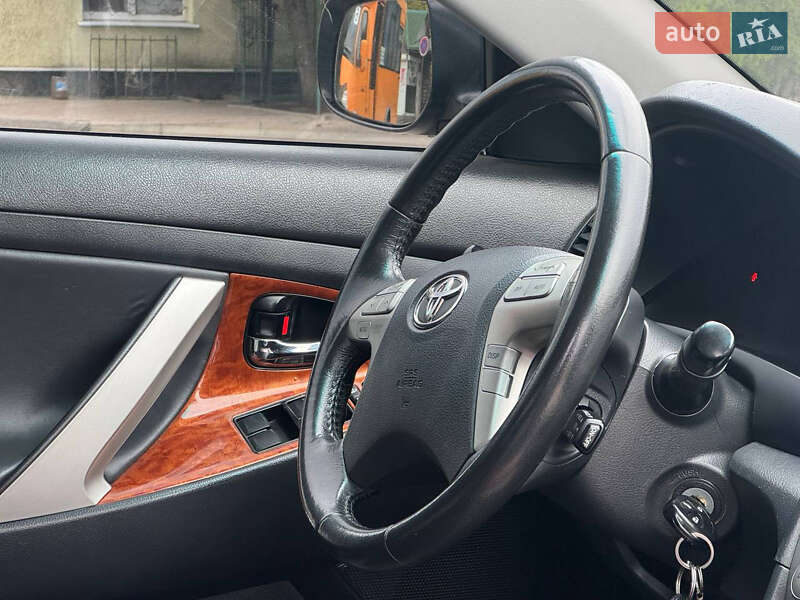 Седан Toyota Camry 2008 в Ахтырке фото 31 Седан Toyota Camry 2008 в Ахтырке