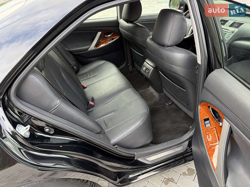 Седан Toyota Camry 2008 в Кременце фото 44 Седан Toyota Camry 2008 в Кременце