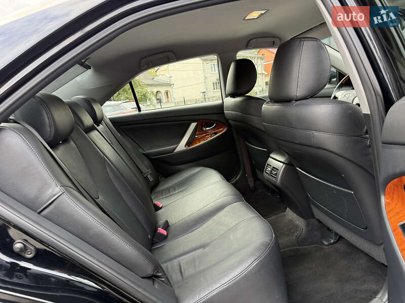 Седан Toyota Camry 2008 в Кременце фото 45 Седан Toyota Camry 2008 в Кременце