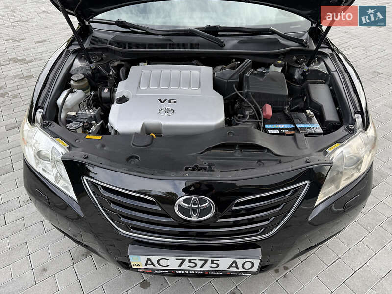 Седан Toyota Camry 2008 в Кременце фото 56 Седан Toyota Camry 2008 в Кременце