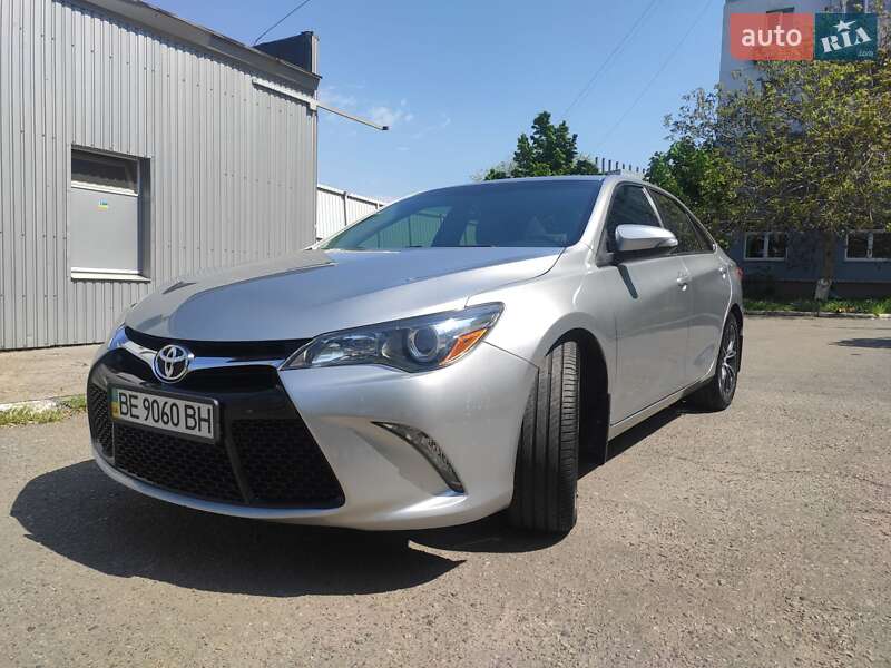 Toyota Camry 2015