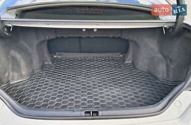 Седан Toyota Camry 2015 в 
