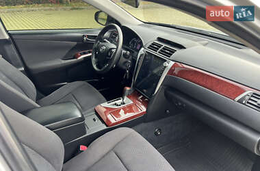 Седан Toyota Camry 2012 в 
