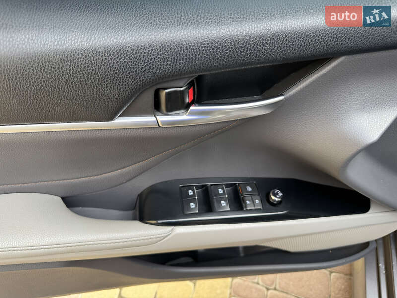 Седан Toyota Camry 2017 в Харькове фото 34 Седан Toyota Camry 2017 в Харькове