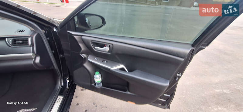 Седан Toyota Camry 2017 в Киеве фото 39 Седан Toyota Camry 2017 в Киеве