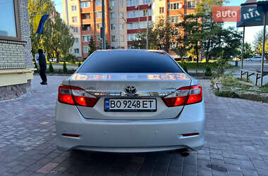 Седан Toyota Camry 2011 в 