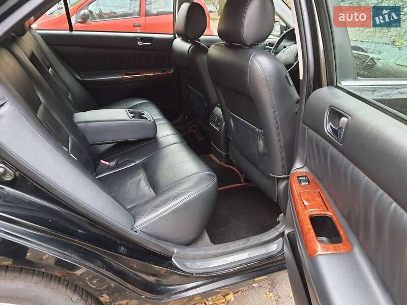Седан Toyota Camry 2005 в Дніпрі