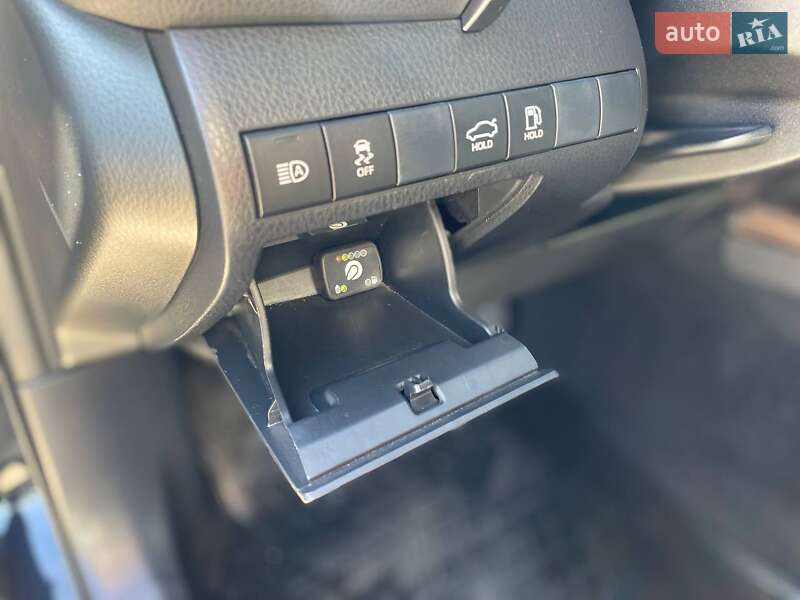 Седан Toyota Camry 2019 в Одесі