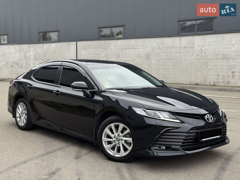 Toyota Camry 2023