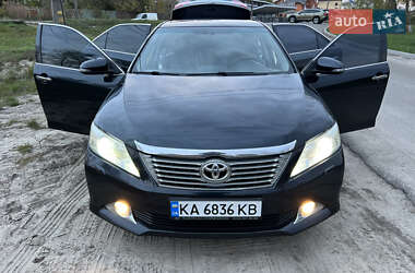 Седан Toyota Camry 2011 в 