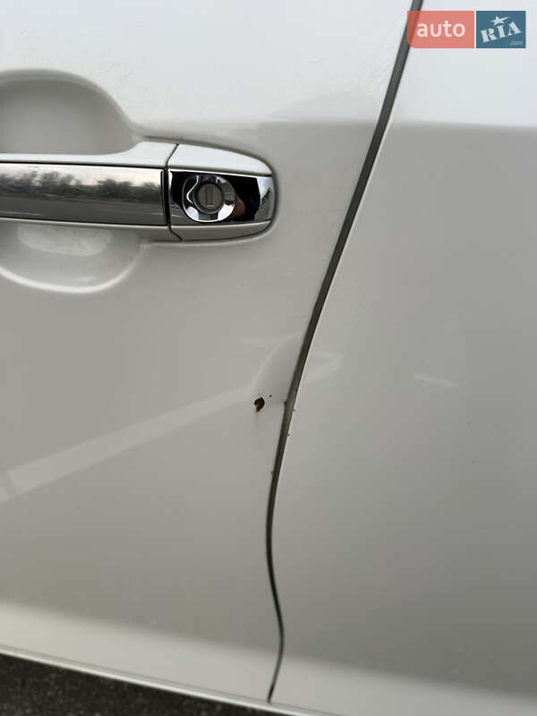 Седан Toyota Camry 2015 в Києві