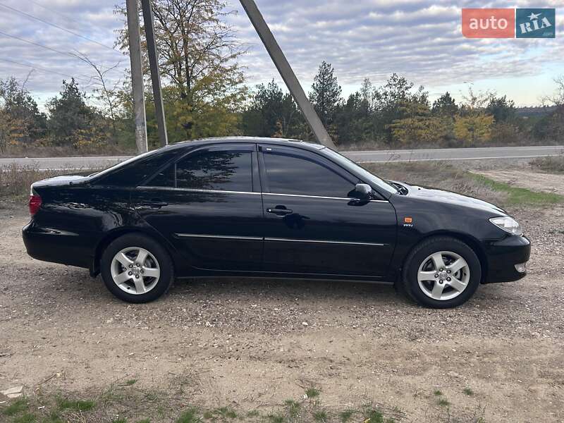 Седан Toyota Camry 2006 в Рені