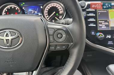 Седан Toyota Camry 2018 в 