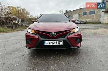 Седан Toyota Camry 2018 в Киеве