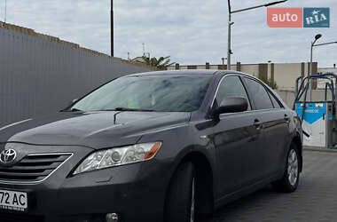 Седан Toyota Camry 2008 в Днепре