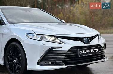 Седан Toyota Camry 2021 в 