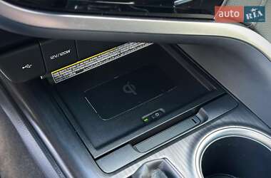 Седан Toyota Camry 2021 в 