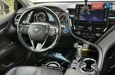 Седан Toyota Camry 2021 в 