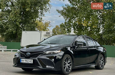 Седан Toyota Camry 2022 в Одессе