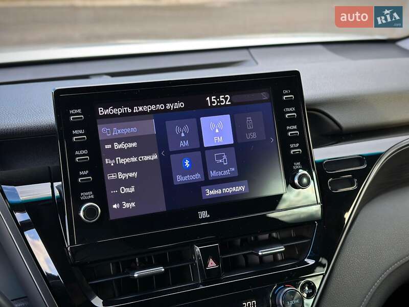 Седан Toyota Camry 2021 в Киеве