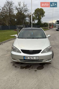 Седан Toyota Camry 2002 в Вараше
