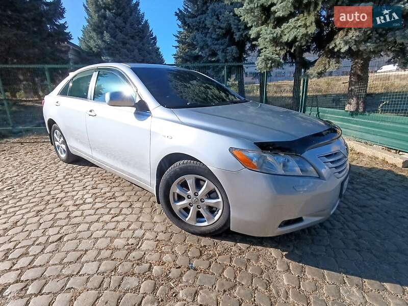 Седан Toyota Camry 2008 в Кропивницком
