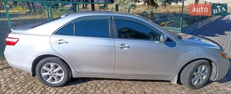 Седан Toyota Camry 2008 в Кропивницком