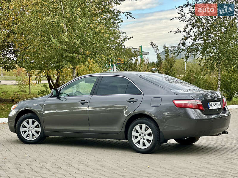 Седан Toyota Camry 2007 в Кропивницком