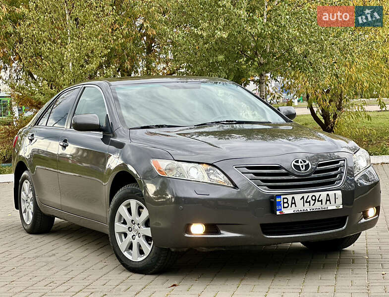 Седан Toyota Camry 2007 в Кропивницком