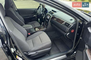 Седан Toyota Camry 2015 в 