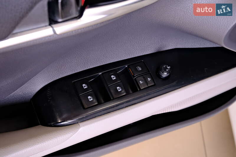 Седан Toyota Camry 2019 в Одессе фото 19 Седан Toyota Camry 2019 в Одессе