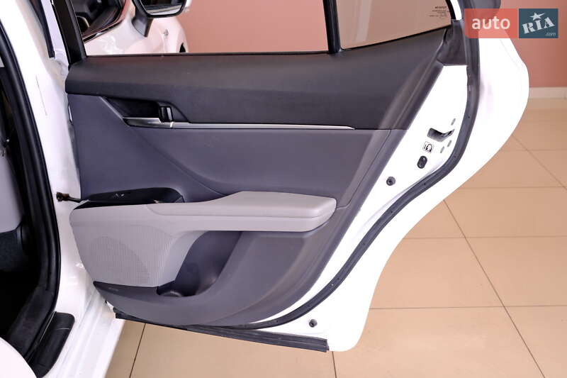 Седан Toyota Camry 2019 в Одессе фото 39 Седан Toyota Camry 2019 в Одессе