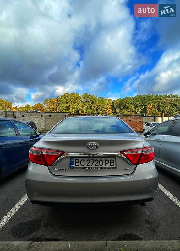 Седан Toyota Camry 2014 в Львове