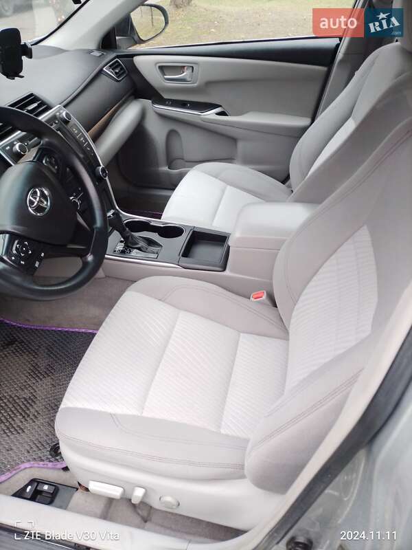 Седан Toyota Camry 2014 в Львове