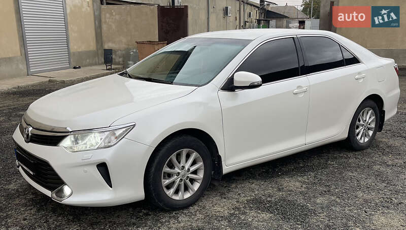 Седан Toyota Camry 2015 в Одессе