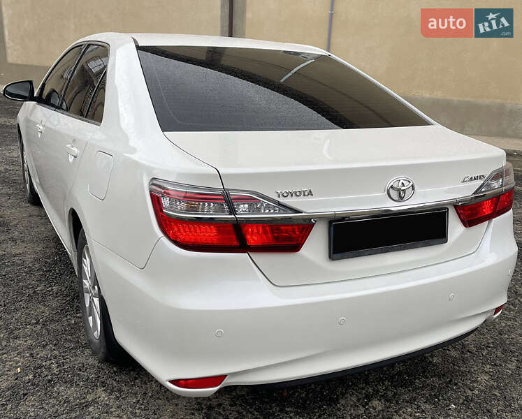 Седан Toyota Camry 2015 в Одессе