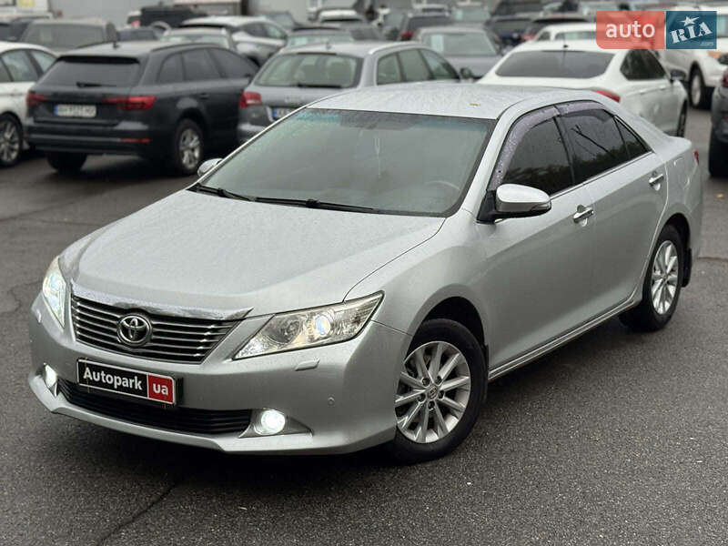 Седан Toyota Camry 2012 в Киеве фото 2 Седан Toyota Camry 2012 в Киеве