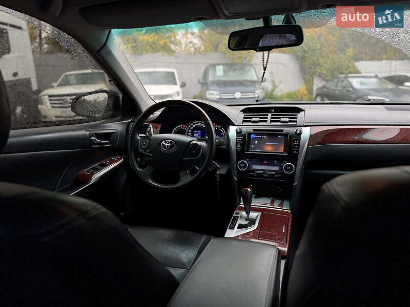 Седан Toyota Camry 2012 в Киеве фото 42 Седан Toyota Camry 2012 в Киеве