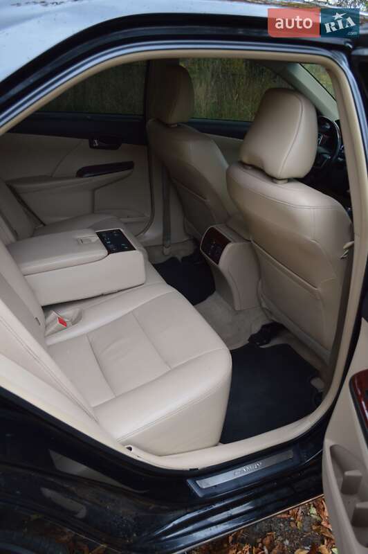 Седан Toyota Camry 2012 в Києві фото 11 Седан Toyota Camry 2012 в Києві