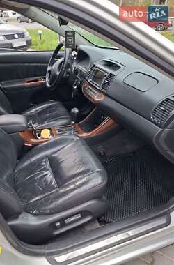 Седан Toyota Camry 2001 в 