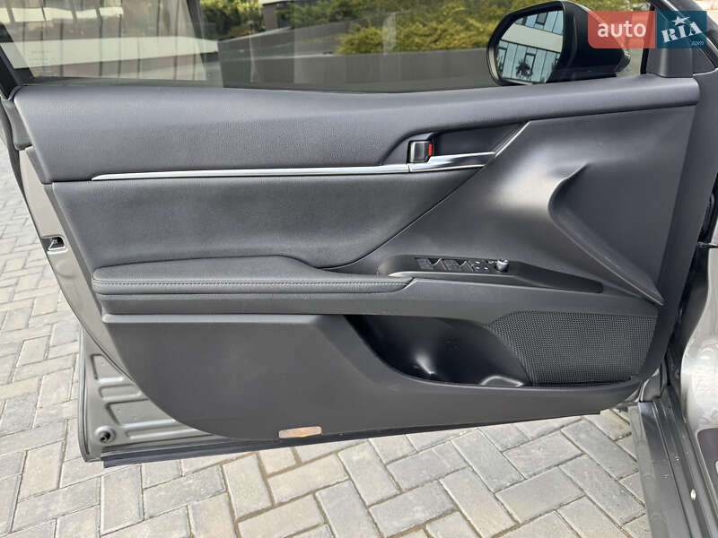 Седан Toyota Camry 2021 в Одесі