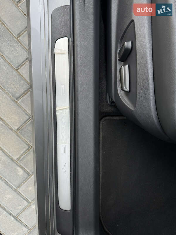 Седан Toyota Camry 2021 в Одесі