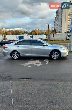 Седан Toyota Camry 2015 в 