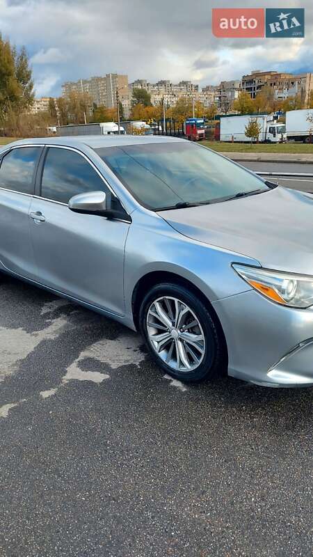 Седан Toyota Camry 2015 в Києві
