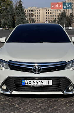 Седан Toyota Camry 2015 в Харкові