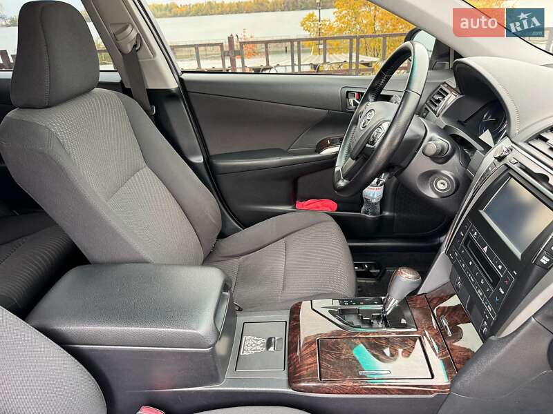 Седан Toyota Camry 2014 в Дніпрі фото 22 Седан Toyota Camry 2014 в Дніпрі